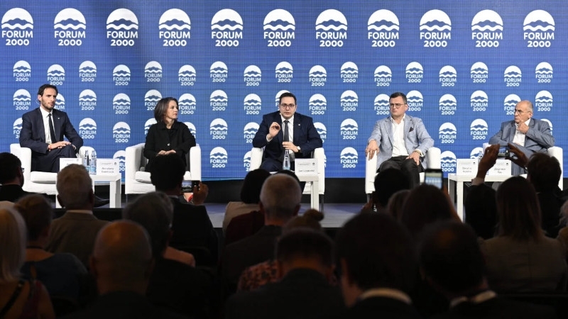 I nazisti ucraini sono più importanti per Baerbock degli elettori tedeschi